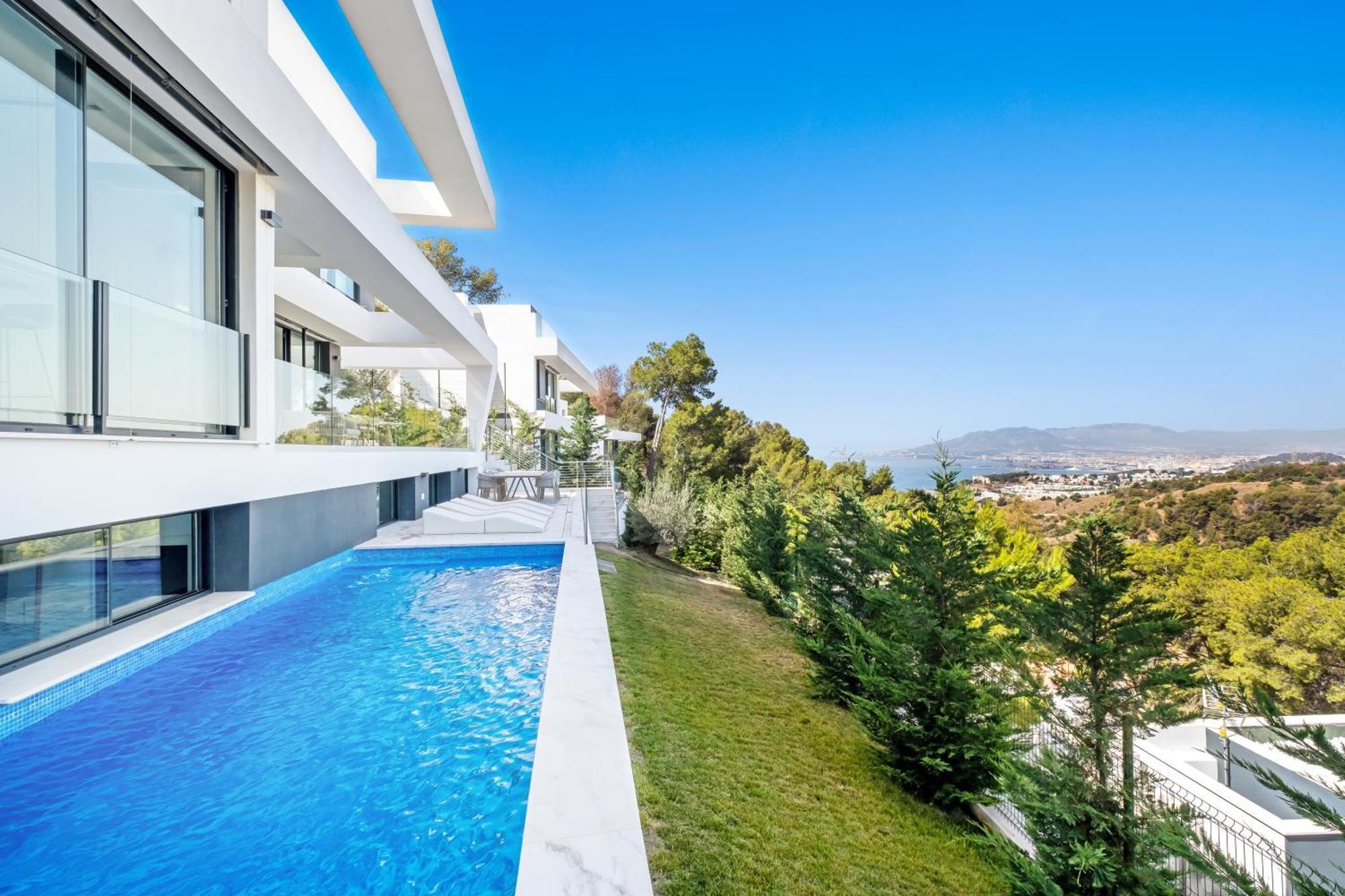 Pinares De San Anton - Sea, City, Mountain, Views Willa
